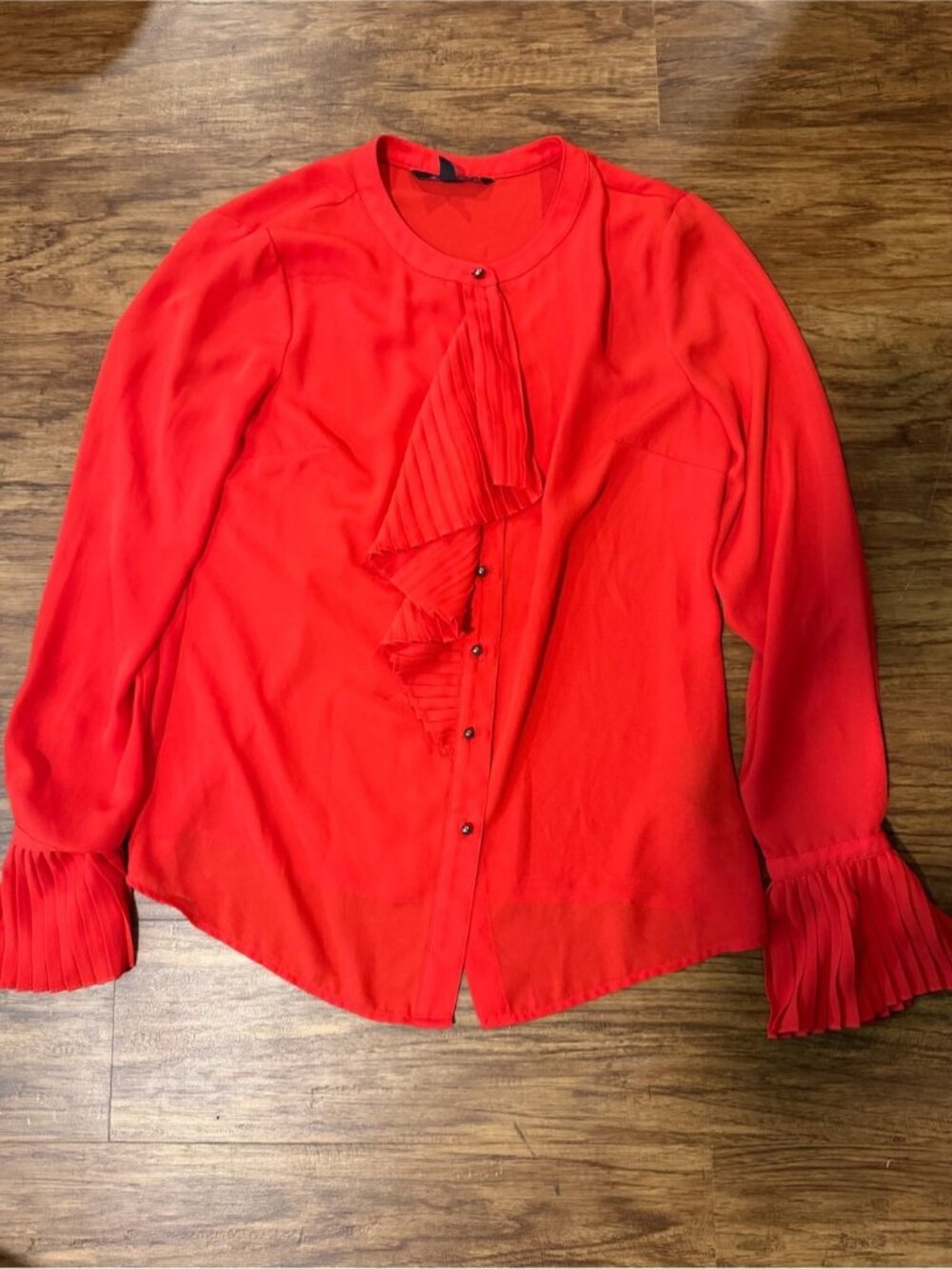 🌼4/$13 - Women's Red Ruffle-Front Button Blouse - Picture 4 of 4
